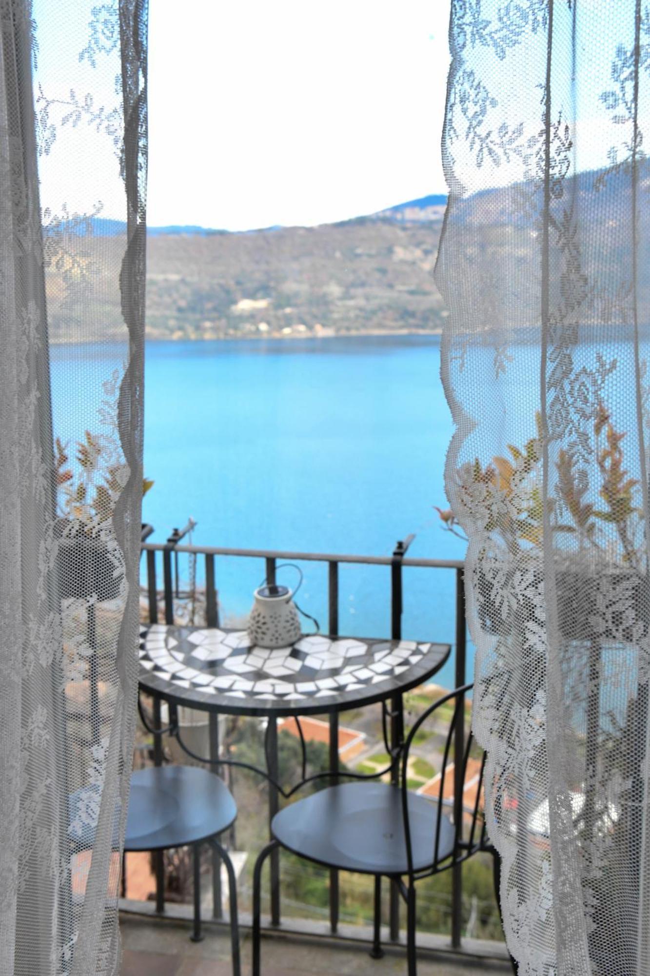 B&B Carpe Diem Vista Lago Кастель-Гандольфо Екстер'єр фото