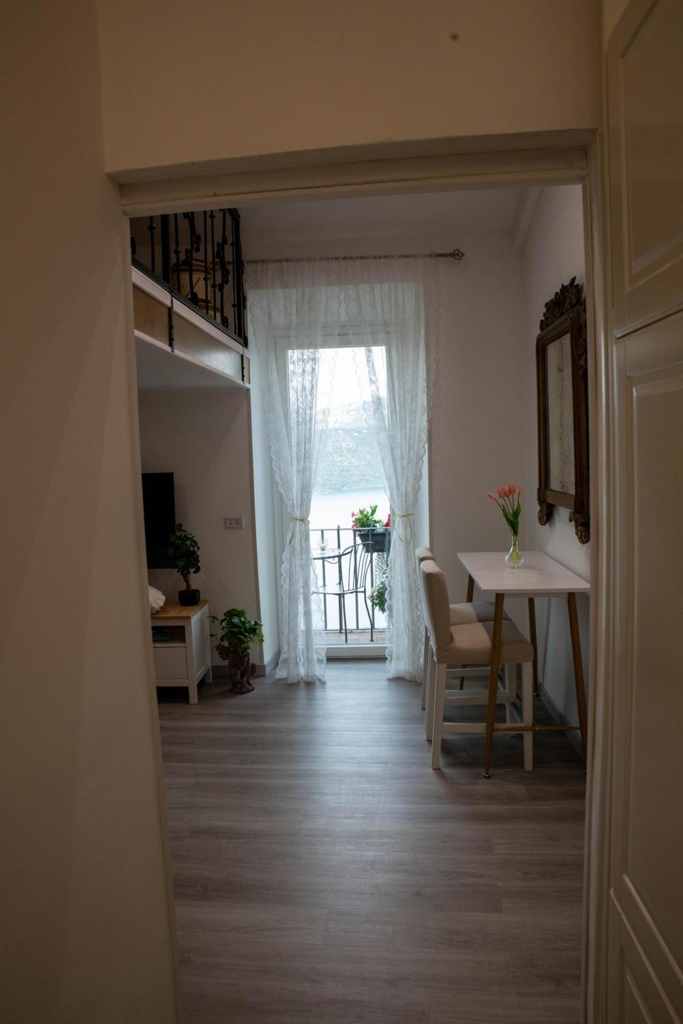 B&B Carpe Diem Vista Lago Кастель-Гандольфо Екстер'єр фото